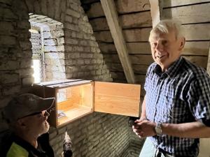 Der Turmfalkenkasten in der Evangelischen Lutherkirche in Bonn Poppelsdorf ist fertig und kann im kommenden Jahr bezogen werden.